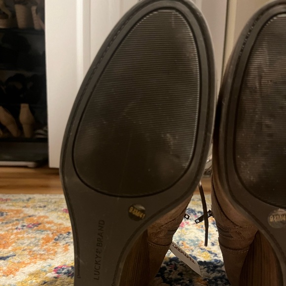 Lucky Brand Light Tan Suede Booties - Never Been Worn - Picture 6 of 11